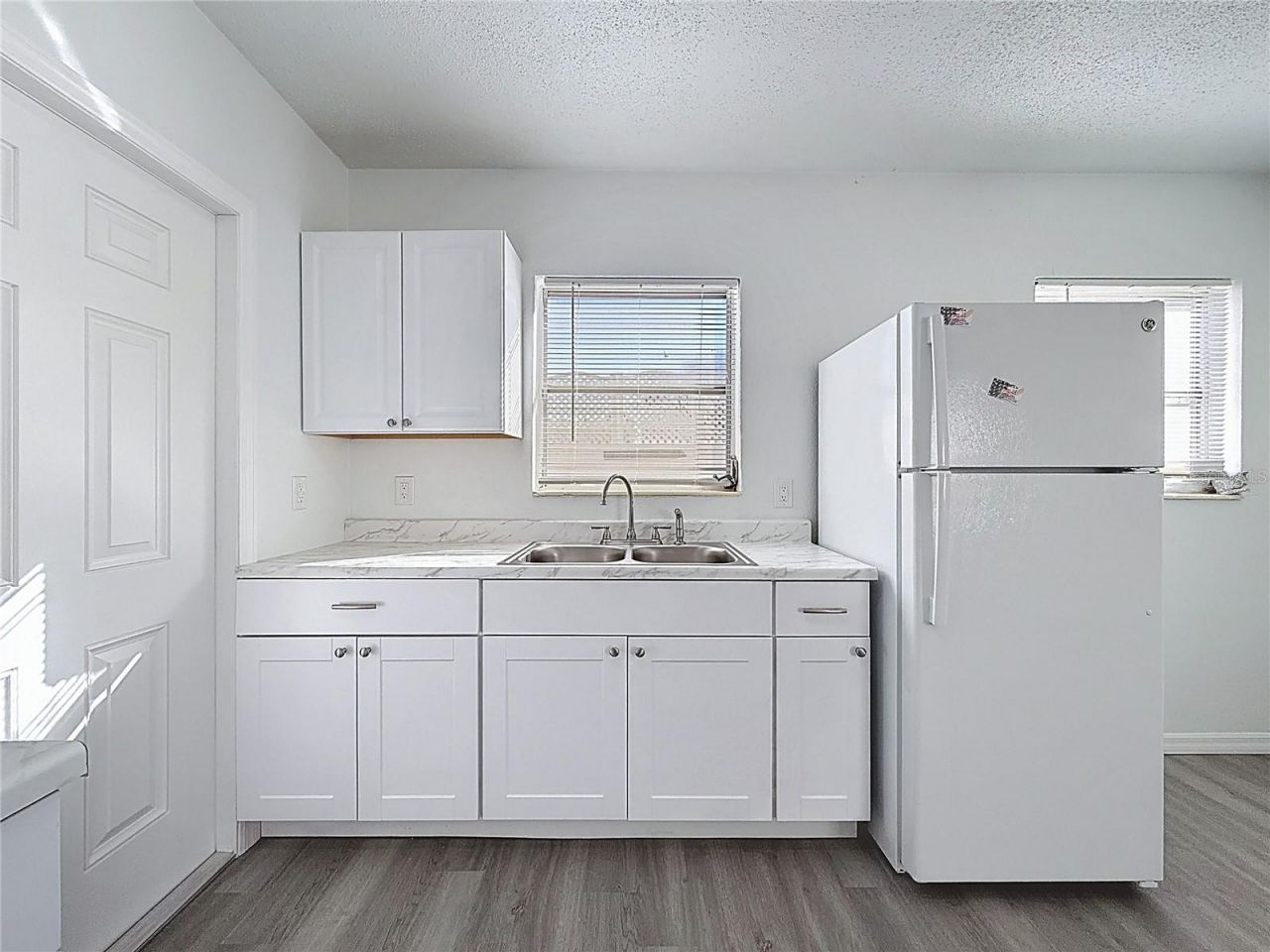 650 E Harbor Drive S, Saint Petersburg, FL 33705 Photo