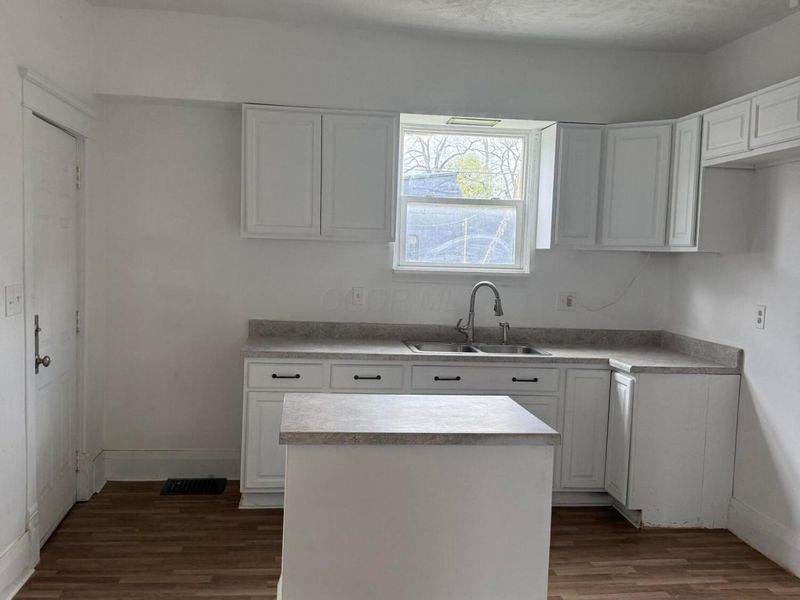 413 Maple Avenue , Newark, OH 43055 Photo 8