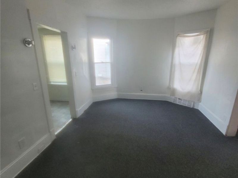 10117 hampden, Cleveland, OH 44108 Photo 6