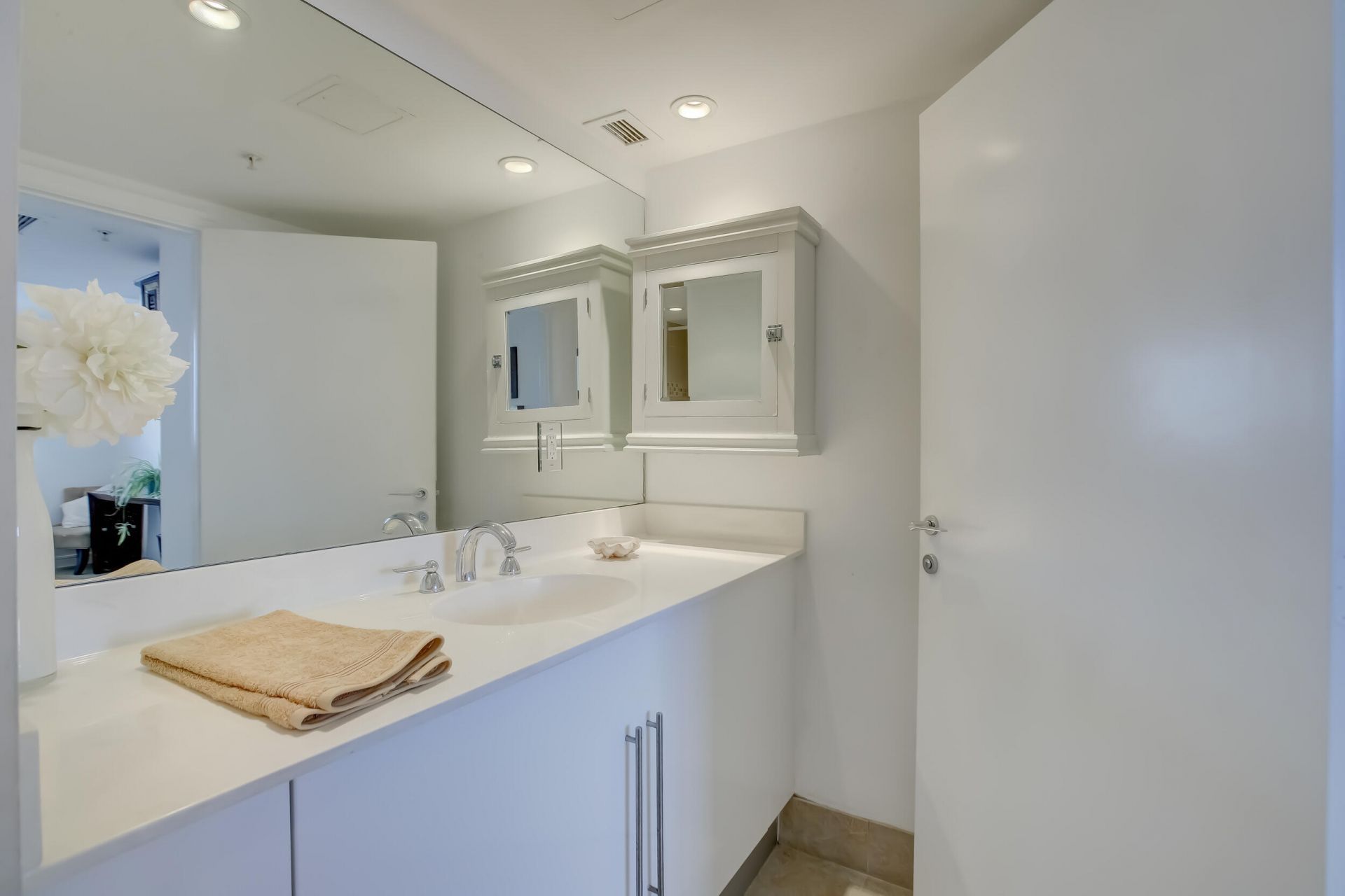 3000 S Ocean Drive, Unit 1100, Hollywood, FL 33019 Photo