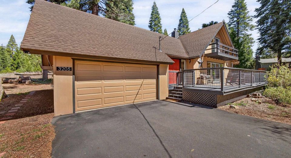 3205 Hill Crest Drive, Lake Almanor, CA 00000 Photo