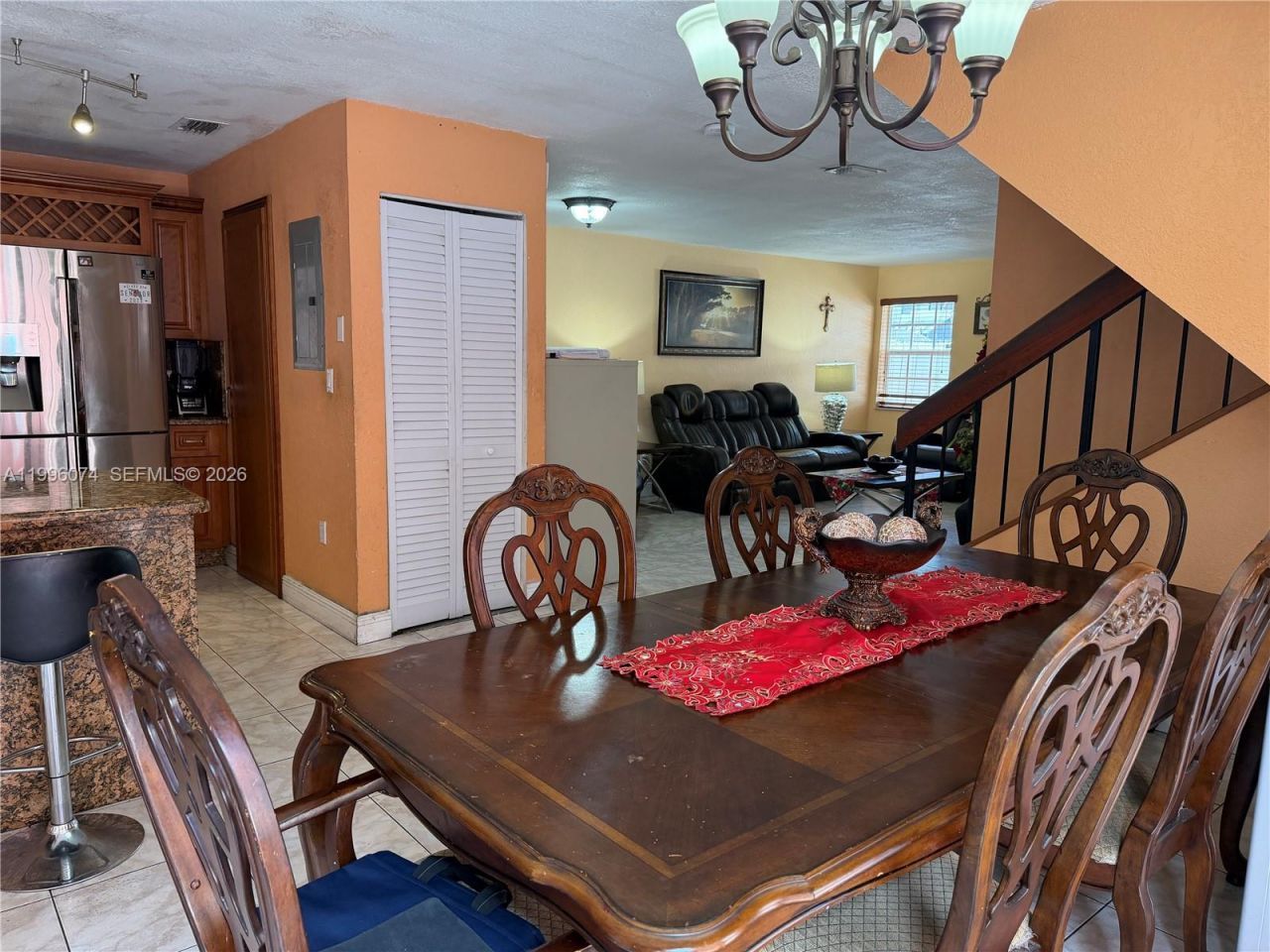 9085 Grand Canal Dr, Miami, FL 33174 Photo