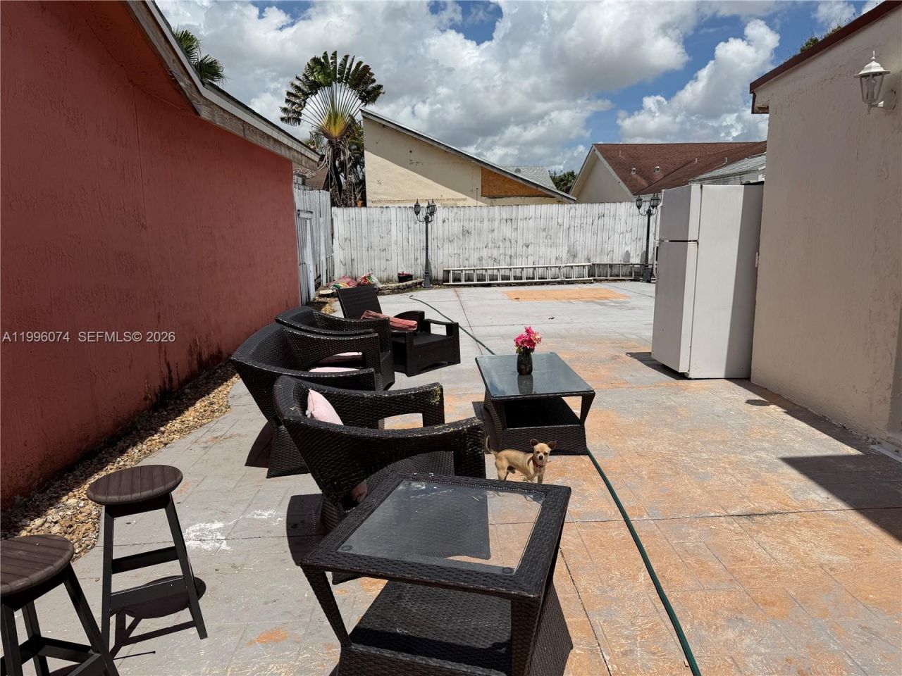 9085 Grand Canal Dr, Miami, FL 33174 Photo