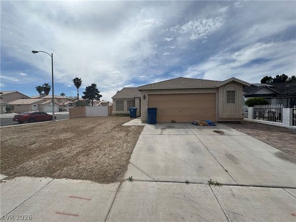 1997 Crowley Way, Las Vegas, NV 89142