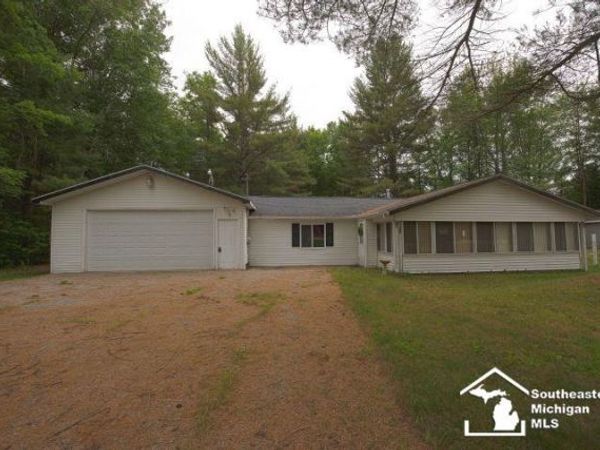 7798 Oak Road, Saint Helen, MI 48656