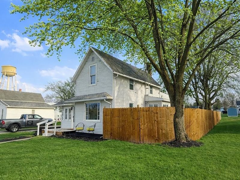 306 W Front Street, Rockford, OH 45882 Photo 2