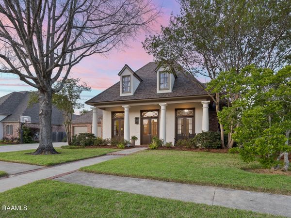 115 Flagstone Court, Lafayette, LA 70503
