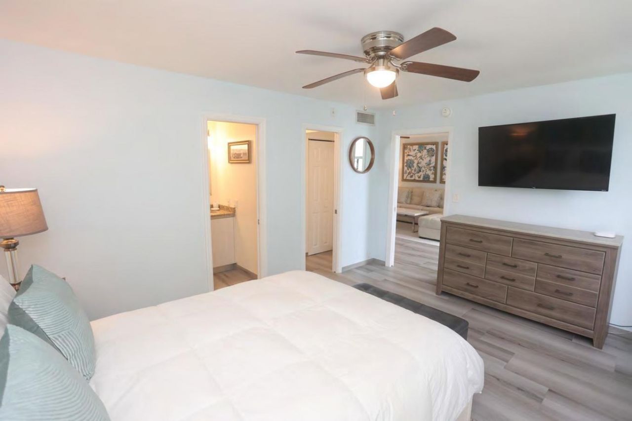 3091 N Course Drive, Unit 303, Pompano Beach, FL 33069 Photo