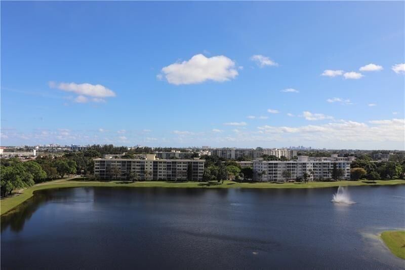 3091 N Course Drive, Unit 303, Pompano Beach, FL 33069 Photo