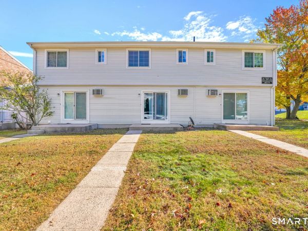 30 Woodglen, Unit 7B2, Waterbury, CT 06705