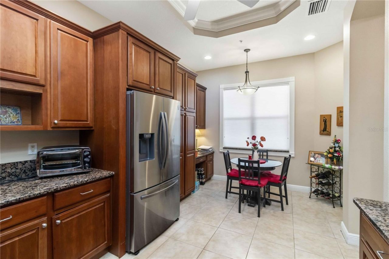 5246 Manorwood Drive, Unit 4C, Sarasota, FL 34235 Photo