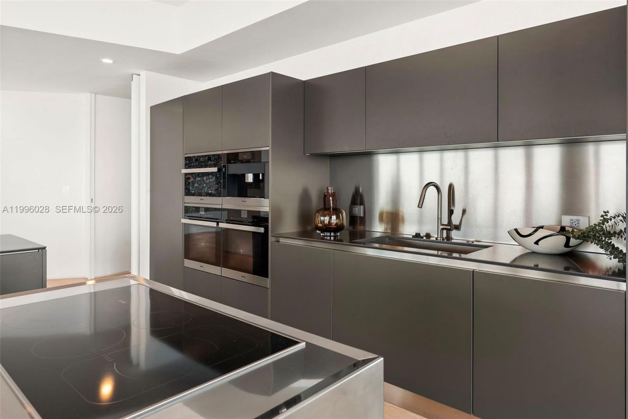 100 S Pointe Dr , Unit 1906/07, Miami Beach, FL 33139 Photo