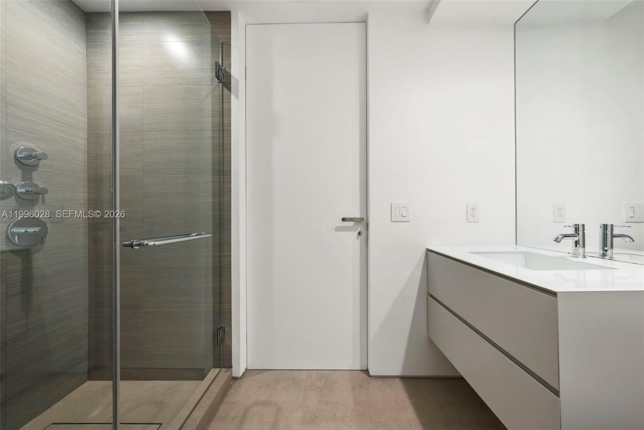 100 S Pointe Dr , Unit 1906/07, Miami Beach, FL 33139 Photo