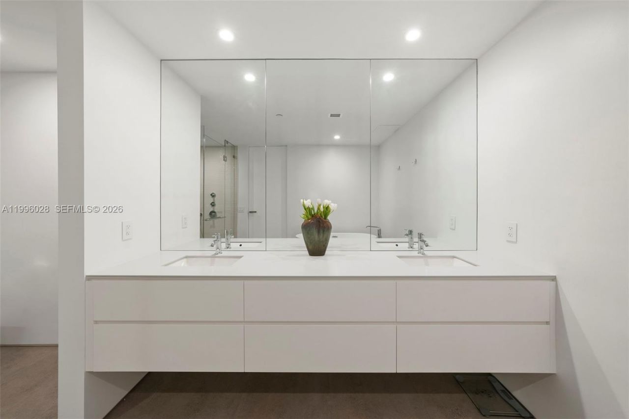 100 S Pointe Dr , Unit 1906/07, Miami Beach, FL 33139 Photo