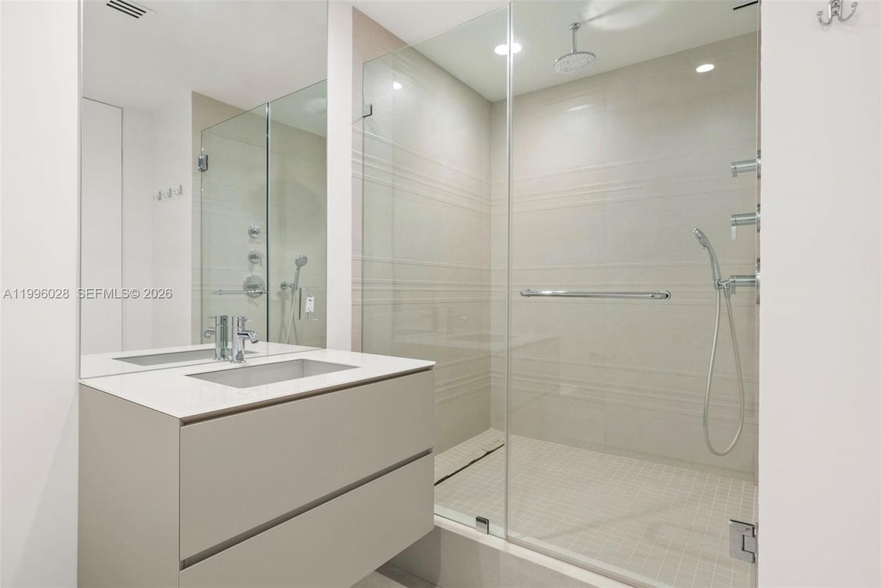 100 S Pointe Dr , Unit 1906/07, Miami Beach, FL 33139 Photo