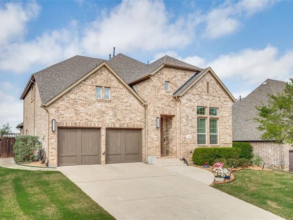 1011 Riviera Road , Roanoke, TX 76262