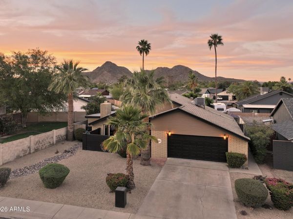 2644 E SYLVIA Street, Phoenix, AZ 85032