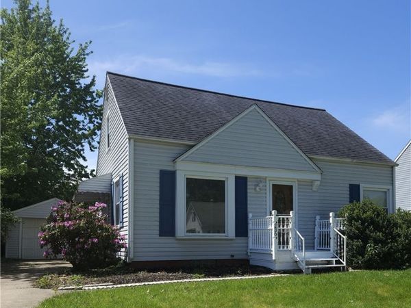 236 Tyler Avenue , Cuyahoga Falls, OH 44221