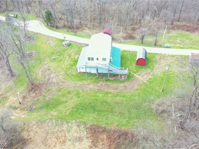 56835 Stephens Rd, Jacobsburg, OH 43933 Photo 2