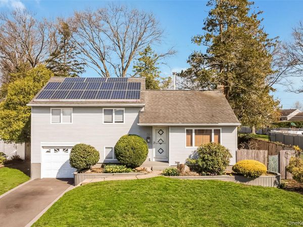 55 Amherst Drive, Massapequa, NY 11758