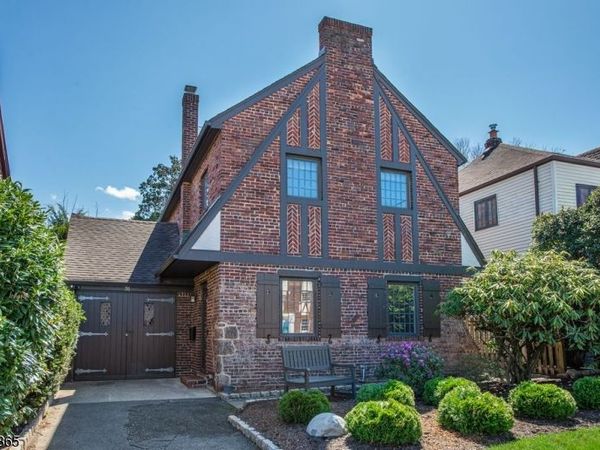 31 Windsor Rd, Clifton, NJ 07012