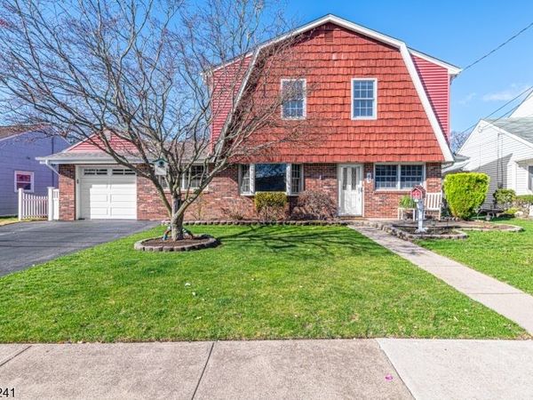 49 Meakin Ave, Rochelle Park, NJ 07662