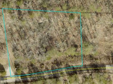 4800 Aderholt Road, Bronston, KY 42518