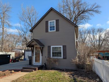 307 E Main Street, Marshall, MN 56258