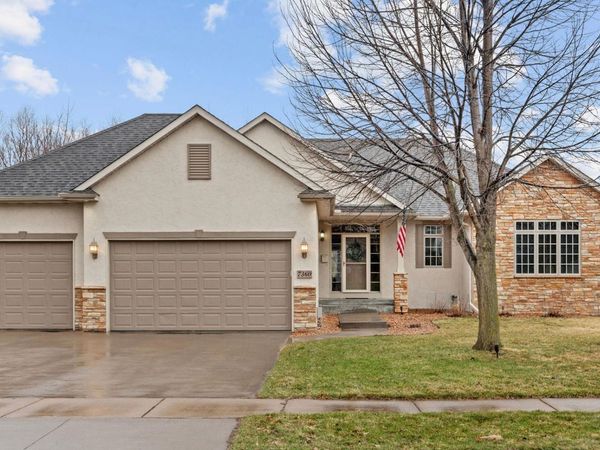 7360 Peltier Circle, Centerville, MN 55038