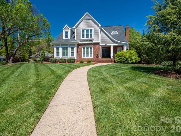 1242 Lochshire Lane, Gastonia, NC 28054
