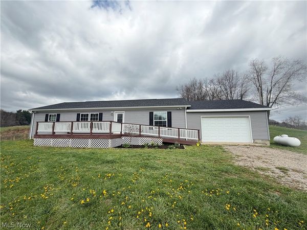 6995 Bill Johns Road, Newcomerstown, OH 43832