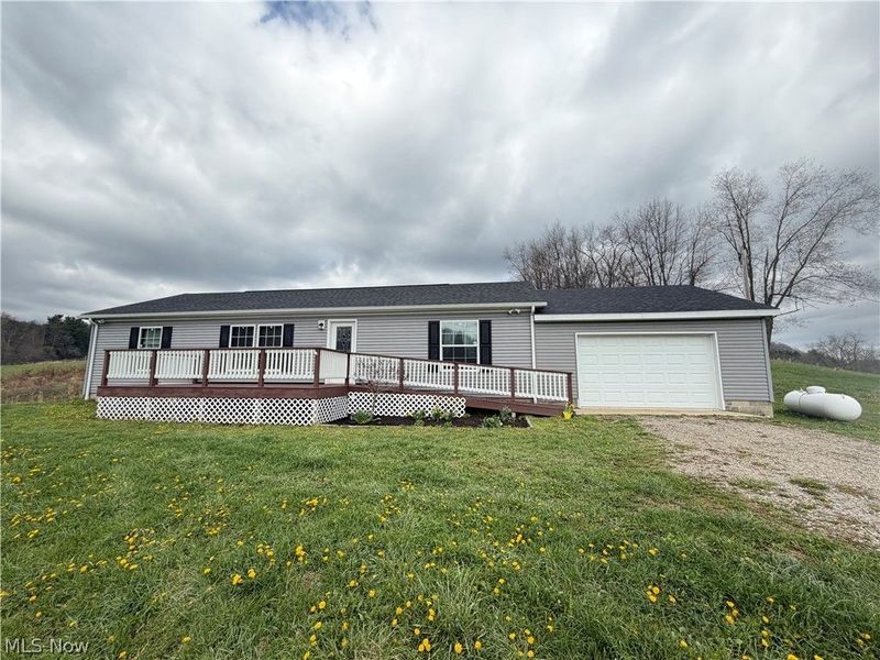 6995 Bill Johns Road, Newcomerstown, OH 43832 Photo 1