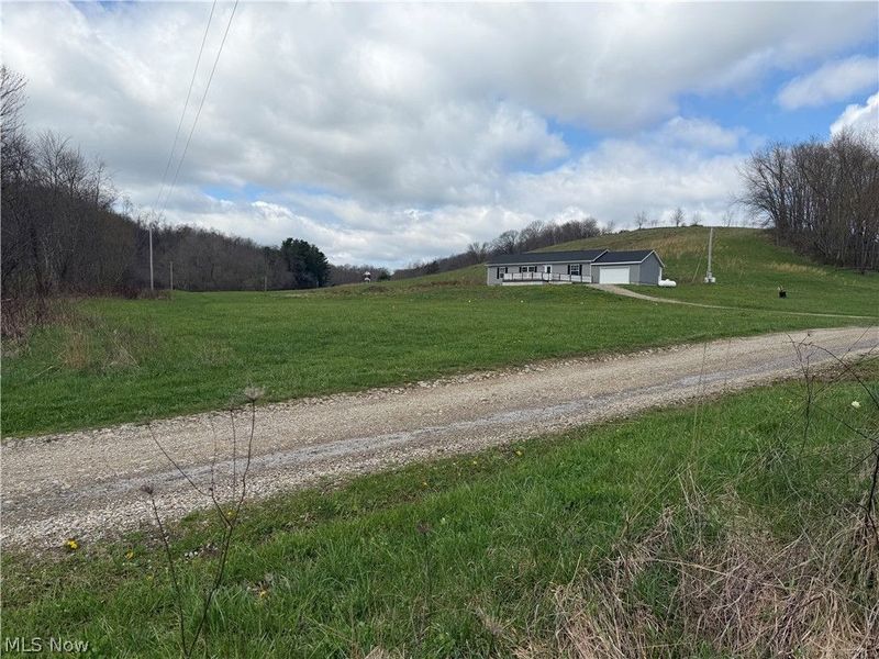 6995 Bill Johns Road, Newcomerstown, OH 43832 Photo 4