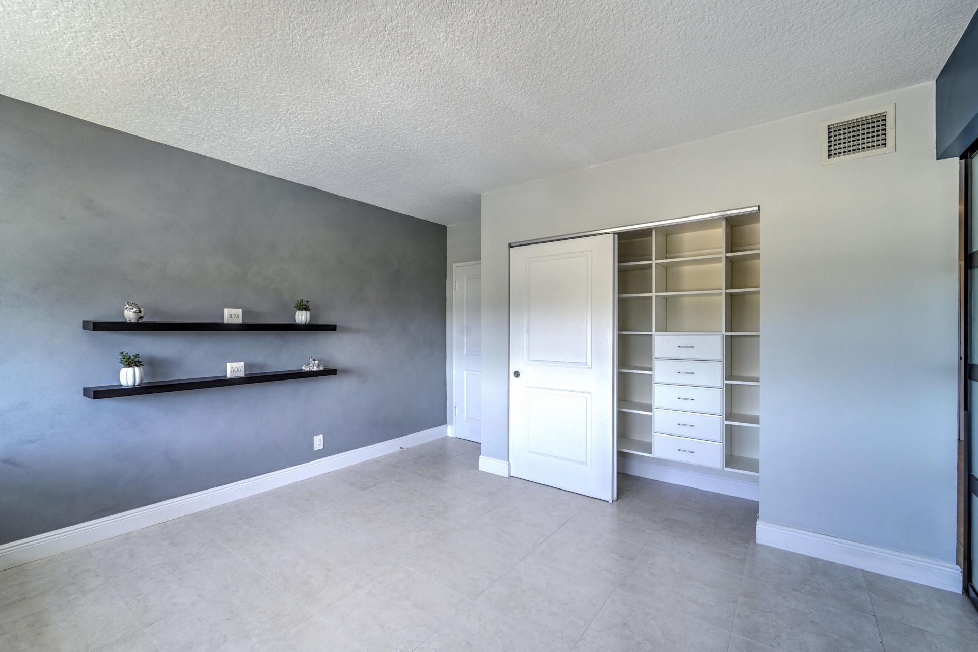 2500 E Las Olas Boulevard, Unit 403, Fort Lauderdale, FL 33301 Photo