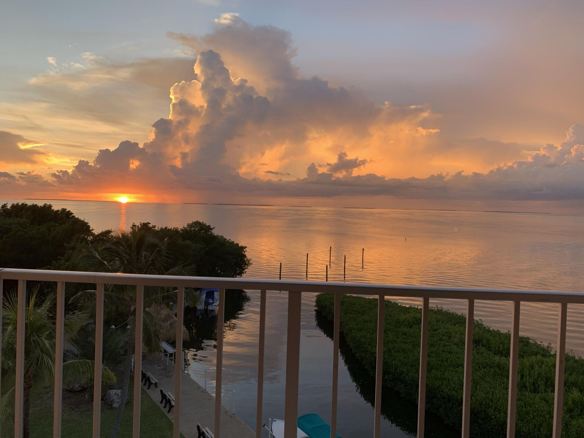 88500 Overseas Highway, Unit APT 422, Tavernier, FL 33070 Photo