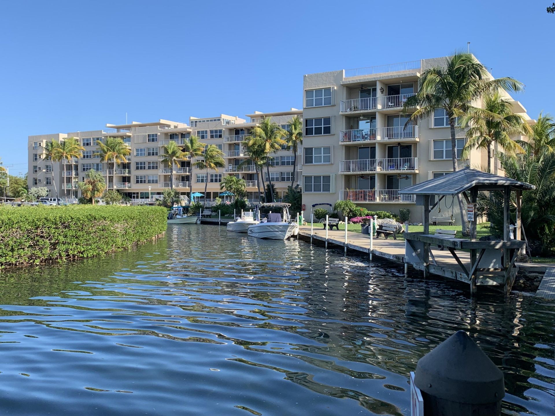 88500 Overseas Highway, Unit APT 422, Tavernier, FL 33070 Photo