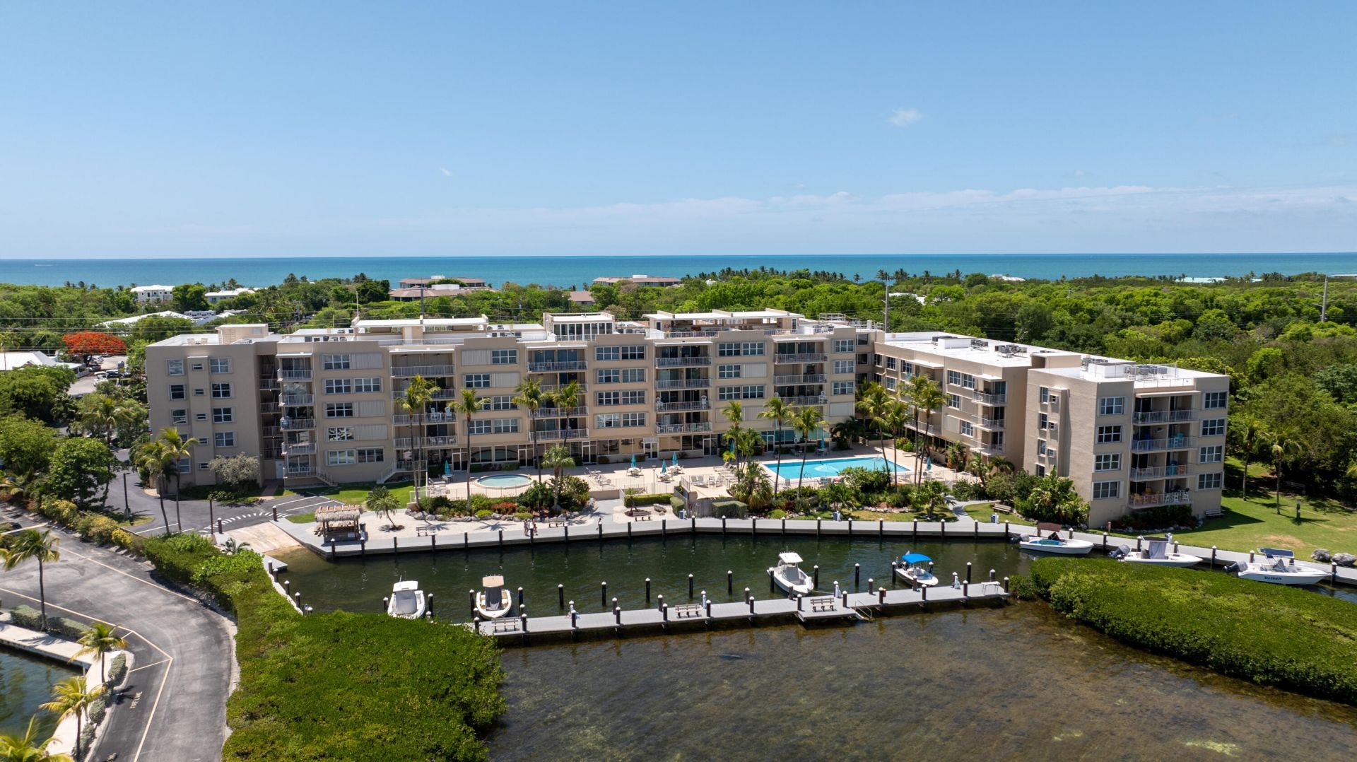 88500 Overseas Highway, Unit APT 422, Tavernier, FL 33070 Photo