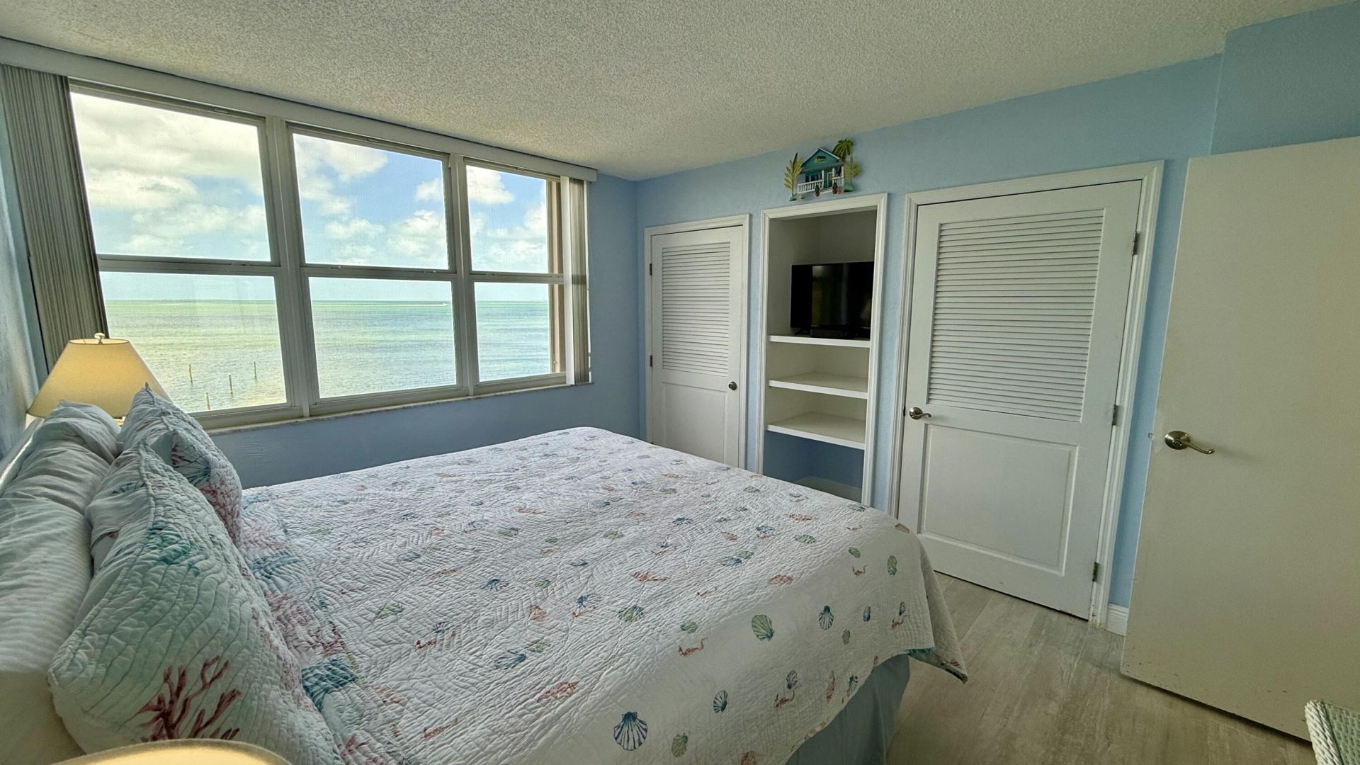 88500 Overseas Highway, Unit APT 422, Tavernier, FL 33070 Photo