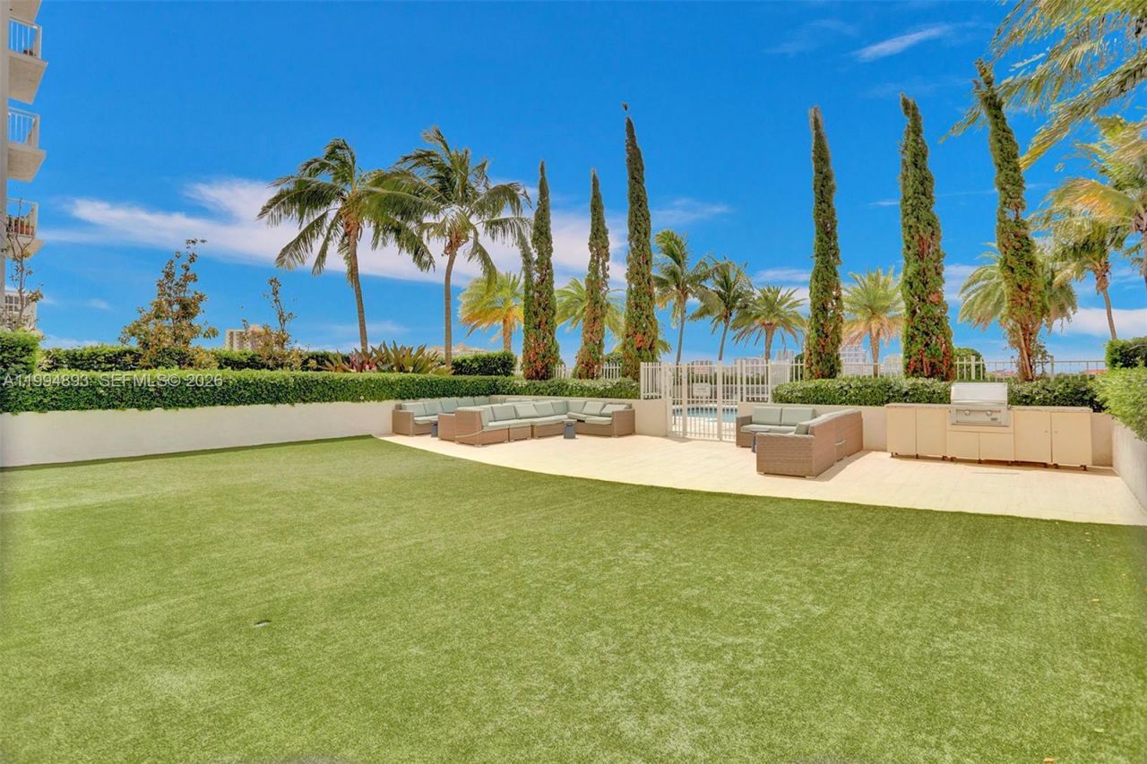 3000 Coral Way, Unit 412, Miami, FL 33145 Photo