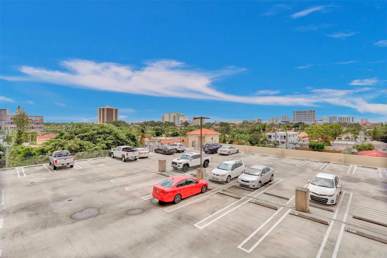 3000 Coral Way, Unit 412, Miami, FL 33145 Photo