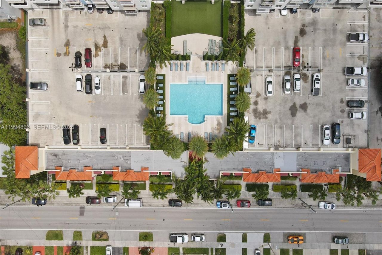 3000 Coral Way, Unit 412, Miami, FL 33145 Photo