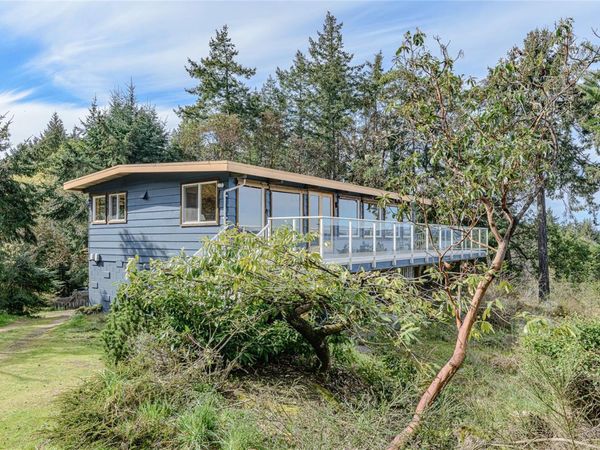 1500 Beddis Rd , Salt Spring, BC V8K 2E3