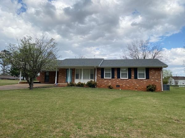 1413 Memory Ln, Tuscumbia, AL
