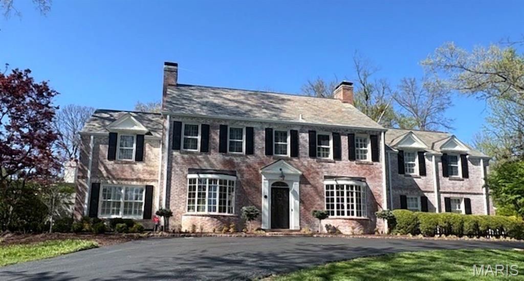 13 Countryside Lane, Frontenac, MO 63131 Main Photo