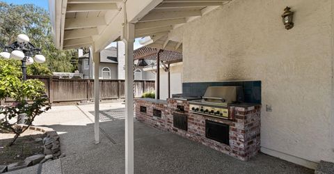 891 Shore Breeze Dr, Sacramento, CA 95831 Photo