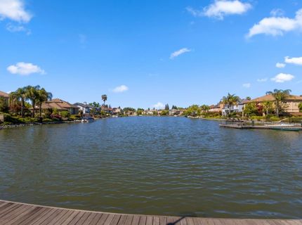 891 Shore Breeze Dr, Sacramento, CA 95831 Photo