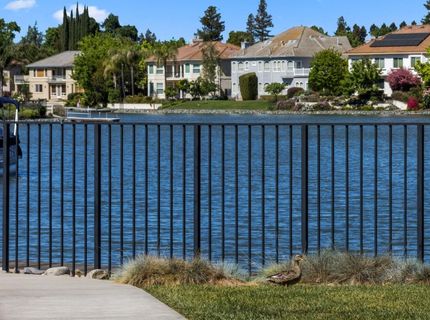 891 Shore Breeze Dr, Sacramento, CA 95831 Photo