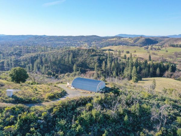 9197 Green Ranch Rd, Mountain Ranch, CA 95246