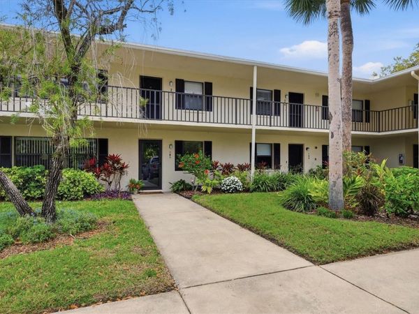 7130 FAIRWAY BEND LANE, Unit 291, SARASOTA, FL 34243