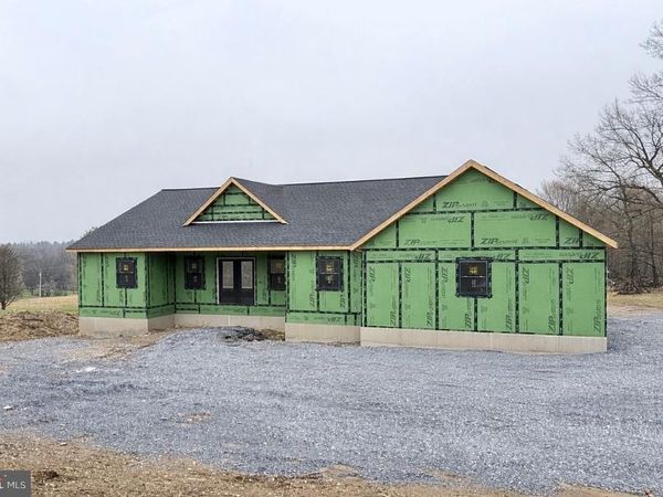 51 HOLLY ESTATES DRIVE, GARDNERS, PA 17324